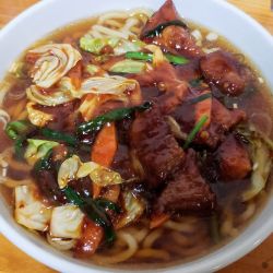 スタミナ 温（1.5玉）900円