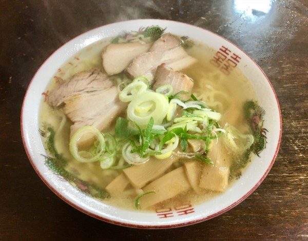 「しおラーメン(750¥)」@すがい食堂 バイパス店の写真