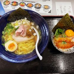 貝出汁XO塩そば日替わり海鮮丼セット