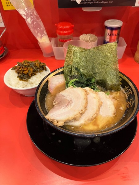 「煮豚チャーシュー麺　ライス✖️3」@横浜家系ラーメン 大輝家の写真