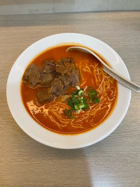 「トマト牛肉麺(980円)」@香港スイーツ 九龍の写真
