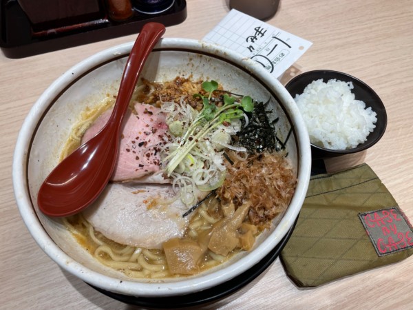 「濃厚鶏白湯まぜそば」@茨木きんせいの写真