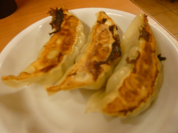 「餃子（3個）」@日高屋 新橋駅前店の写真