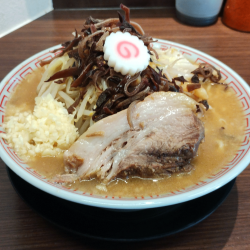 ラーメン小300gニンニクとアレ