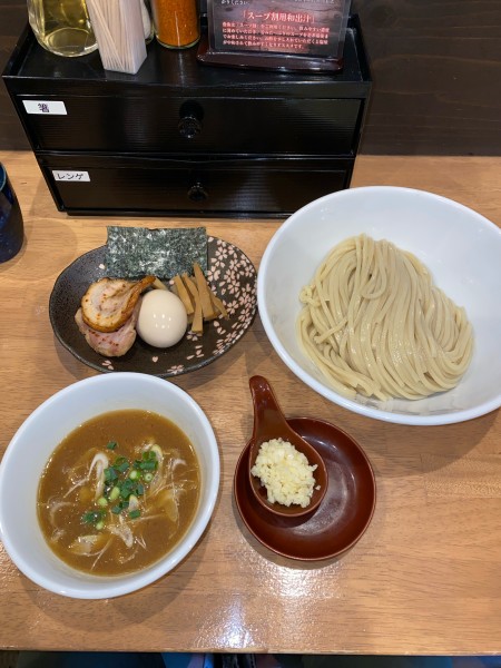 「濃厚鶏魚介つけ麺大盛煮玉子刻みニンニク¥1,150円(限定)」@麺処 湯咲の写真