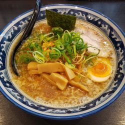 ねぎれんげらーめん