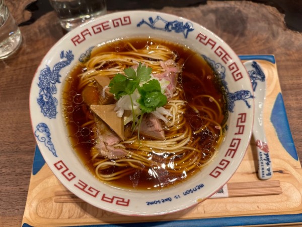 「軍鶏そば  2000円」@麺尊RAGE 麻布台ヒルズの写真