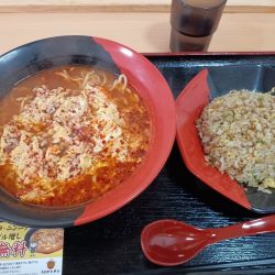 タンタンメン＋半チャーハン