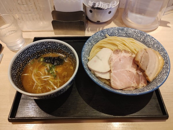 「チャーシューつけ麺　大盛り　1680+150円」@麺屋 一燈の写真