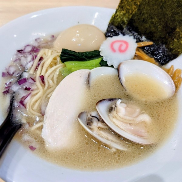 「特製はまぐり鶏白湯らぁ麺」@らぁ麺 ななみの写真