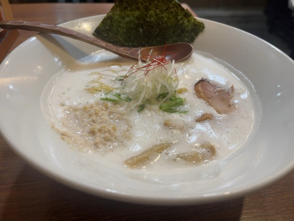 「鶏白湯そば」@鶏そばつけそば そるとの写真