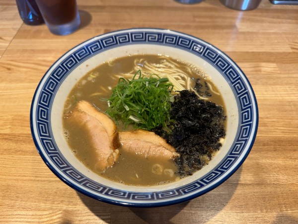 「豚骨煮干」@豚骨醤油 三輪の写真