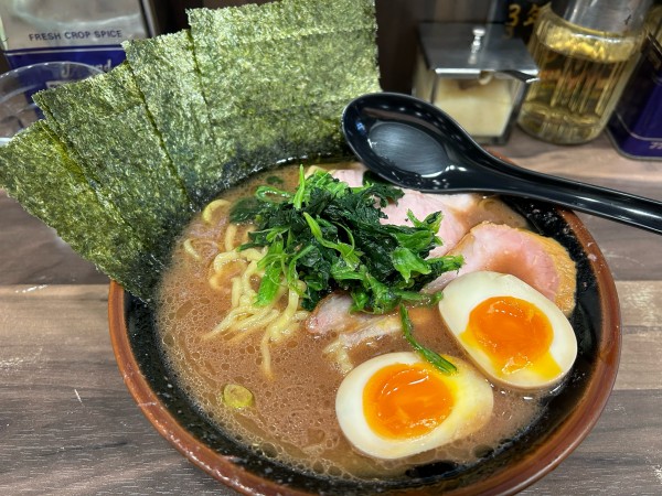 「のり玉ラーメン」@神田ラーメン わいず 神田本店の写真