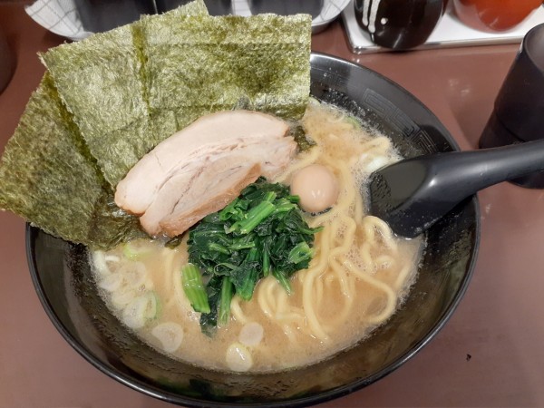 「濃厚豚骨ラーメン、塩」@康楽軒の写真
