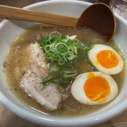 醤油ラーメン味玉  1020円