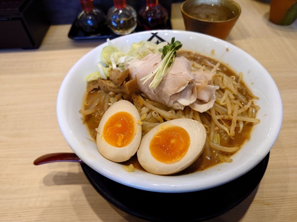 「味玉味噌・・990円」@蔵味噌ラーメン 晴っぴ 厚木店の写真