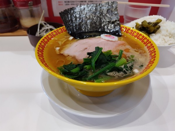 「ラーメン+のり増し+背脂 脂多め味濃い目」@ラーメン 三浦家の写真