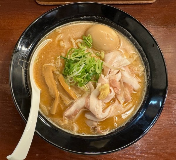 「濃厚味噌肉らーめん」@威風 川崎店の写真