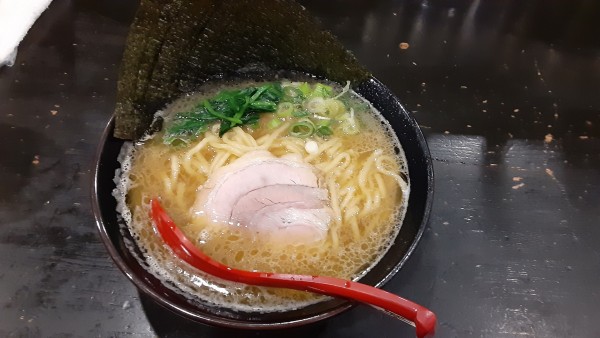 「豚骨醤油」@麺屋 竜王の写真