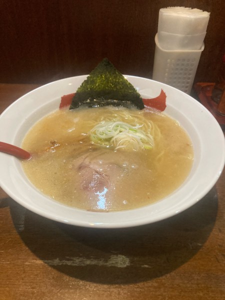 「塩にんにく」@ラーメン&らーめん 一代元 勝田店の写真