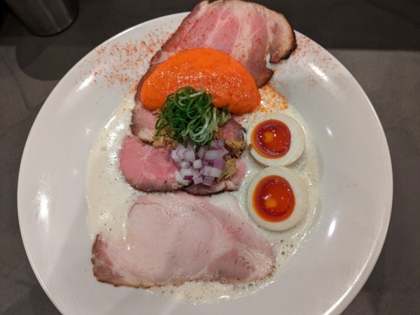 「特上鶏白湯らぁ麺」@Ramen Afro Beatsの写真