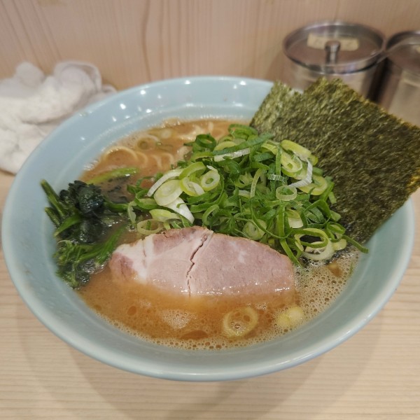 「ラーメン 並＋九条ネギ」@家系 武の極みの写真