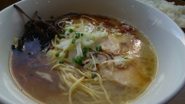 「博多白湯そば 並 860円＋ごはん 160円」@はぐれ雲の写真