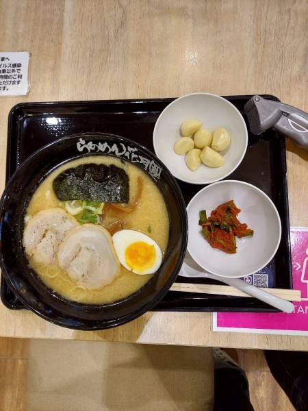 「嵐げんこつラーメン」@らあめん花月嵐 神田店の写真