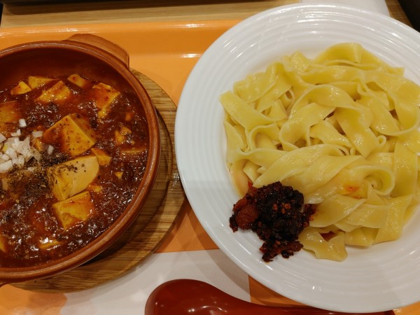「麻婆つけ麺980円」@中華料理 阿里城 アクアシティお台場店の写真
