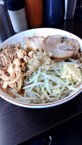 「ラーメン＋ほぐし豚」@ラーメン二郎 川越店の写真
