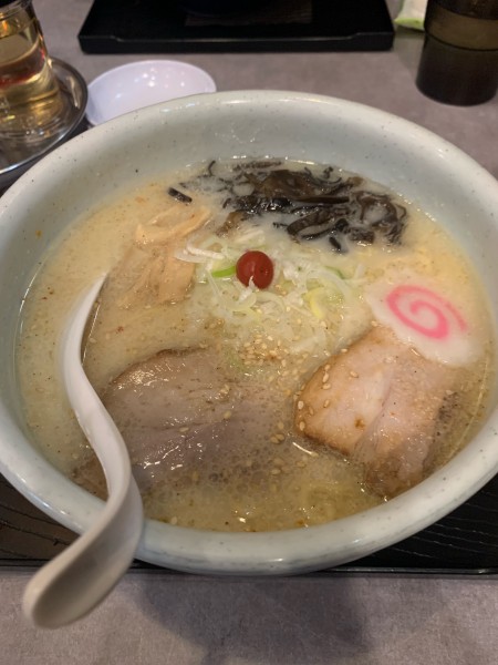 「しおラーメン」@らーめん 山頭火 越谷イオンレイクタウン店の写真