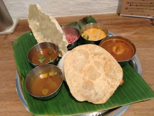 「SANTOUSHAM MEALS（魚・肉あり）　１８５０円」@三燈舎の写真