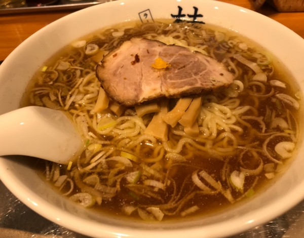 「ラーメン 中」@煮干しだし醤油ラーメン 桂の写真