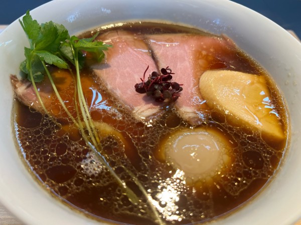 「特製ラーメン　点心和え玉」@らぁ麺と点心 グラフミの写真