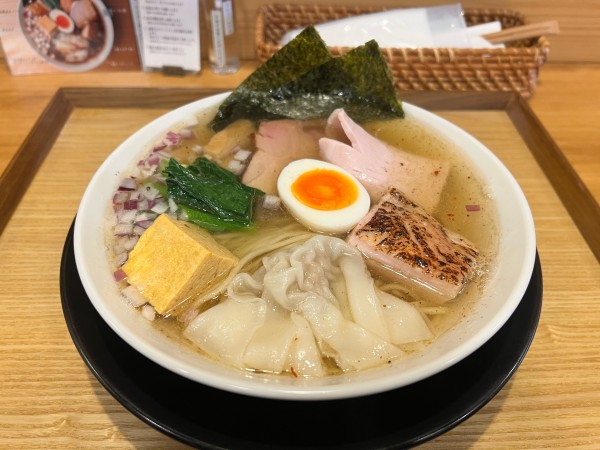 「塩さくらラーメン」@麺屋 さくらの写真