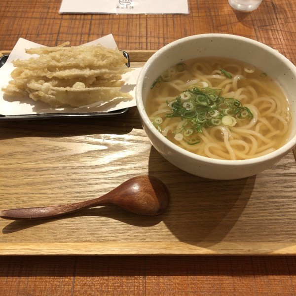 「ごぼう天うどん」@うどん三薫三沐の写真