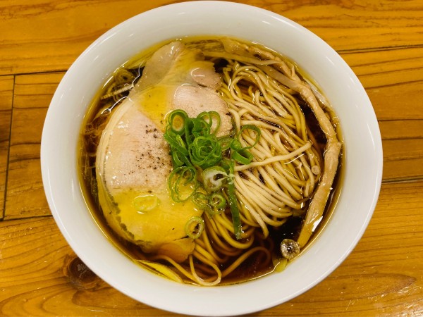 「醤油味のらぁ麺」@まほろばの写真