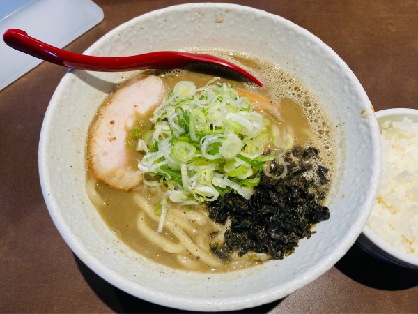 「特煮干しそば＋ランチライス」@中華そば 響の写真