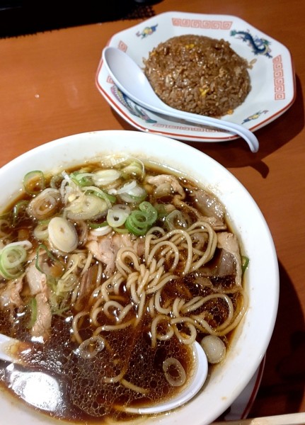 「中華そば並セット1260円」@末廣ラーメン本舗 高田馬場分店の写真
