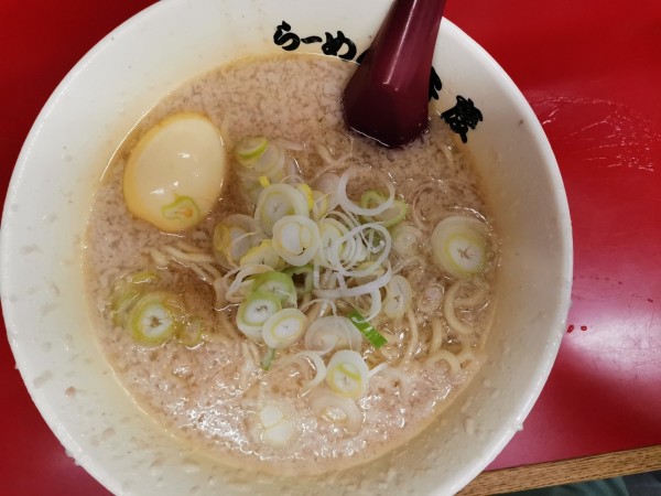 「朝らーめん（味玉）」@らーめん弁慶 浅草本店の写真