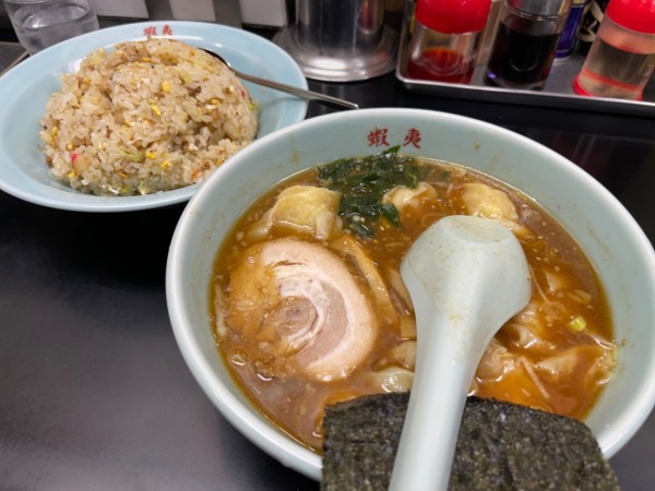 「ワンタン(無料TP煮干しだし)」@ラーメン専門店 蝦夷 日高店の写真