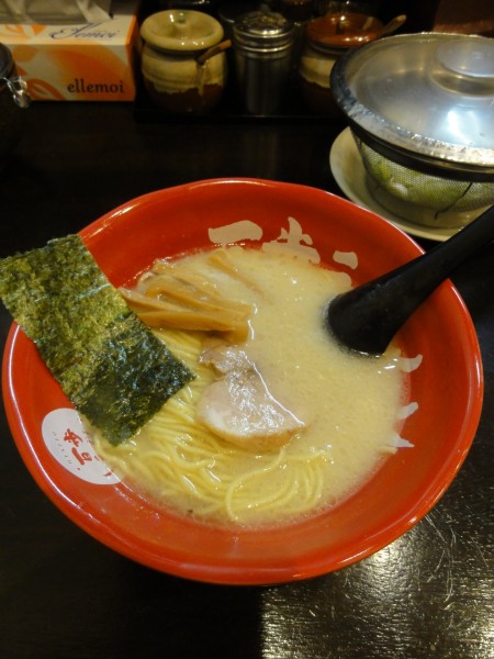 「ラーメン 800円硬め替玉100円」@百歩ラーメン 北浦和店の写真