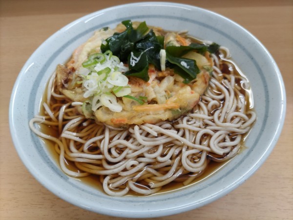 「桜エビのせかき揚げそば」@爽亭 JR池袋駅 コンコース店の写真