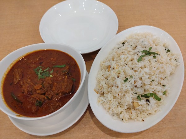 「ケララビーフカレー＋ギーライス＝２０００円　※」@カレーリーブスの写真