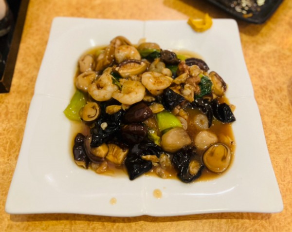 「特製上海焼きそば」@一番飯店 本店の写真