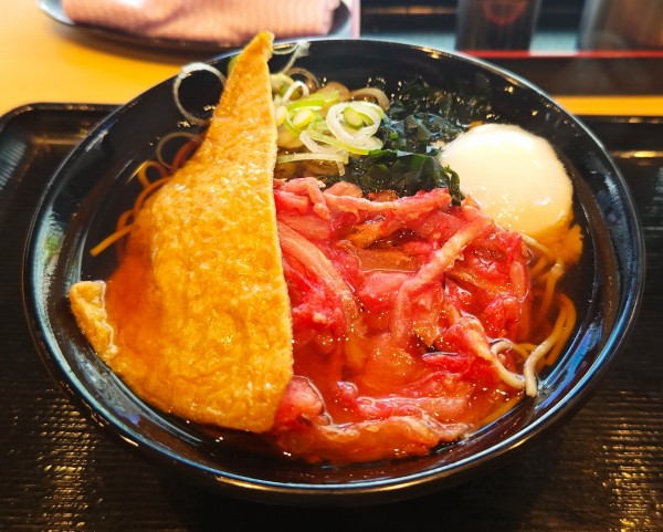 「朝そば（温、きつね）+紅生姜天」@名代 富士そば 三光町店の写真