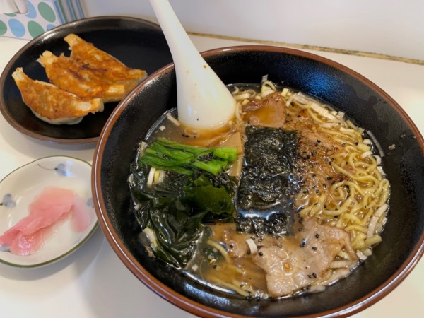 「ポークラーメン」@手もみらぁめん 十八番の写真