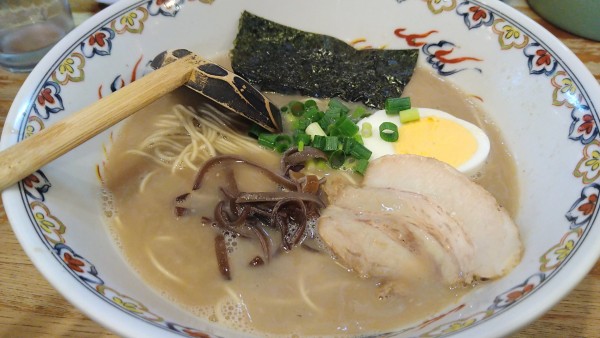 「ラーメン、替玉」@千年ラーメンの写真