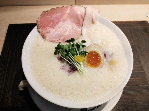 「鶏白湯泡ラーメン1100円」@鶏白湯泡ramenたまきの写真
