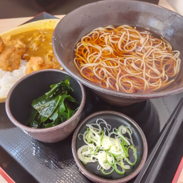 「日替わり得セット（￥730）＋三陸わかめ（クーポン）」@ゆで太郎 大井競馬場前店の写真